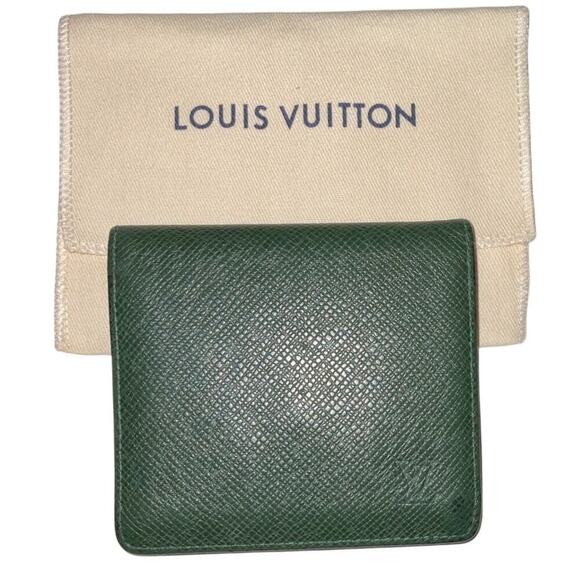 Louis Vuitton Taiga Green3 Cult Card Wallet W/ Dust Bag